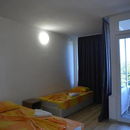 Hotel Neva
