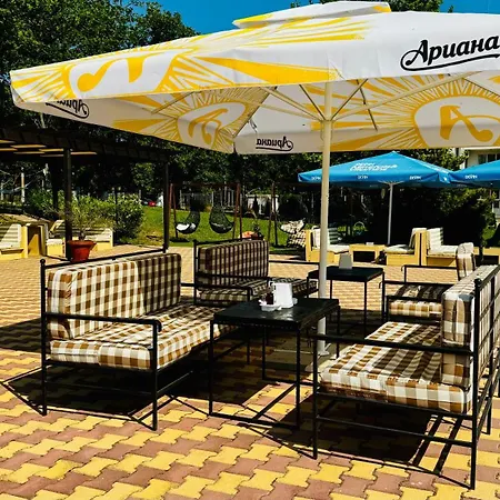 Hotel Neva 2*