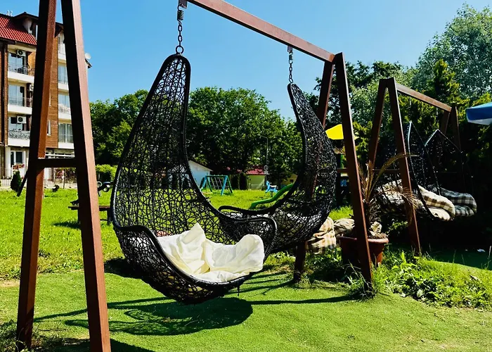 Neva Отель Китен