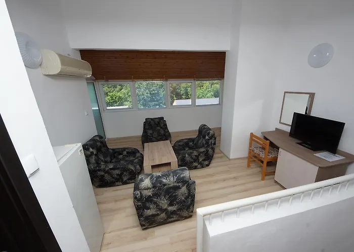 Hotell Neva Kiten (Burgas)